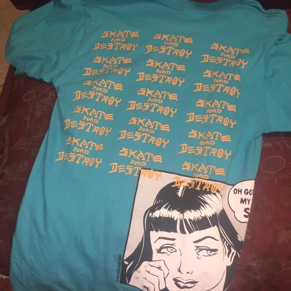 *SOLD* Supreme x Thrasher Collab Tee - Picture 3 of 3